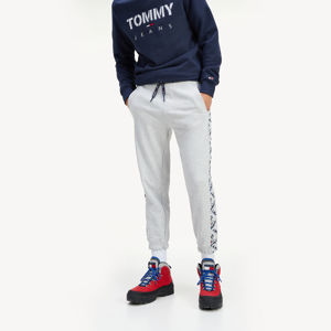 Tommy Jeans pánské šedé tepláky Corp Logo